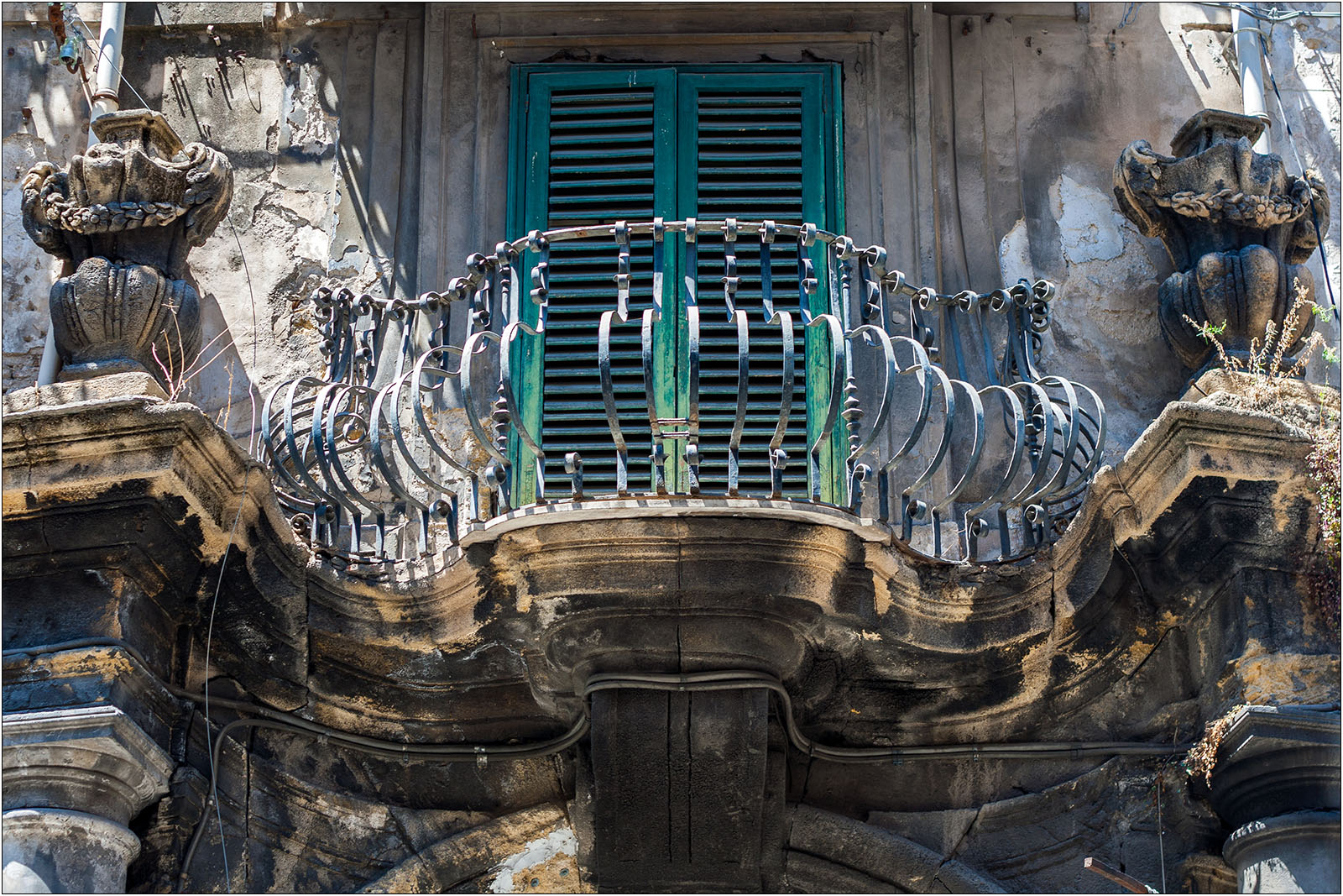 Ozdobny balkon w Palermo