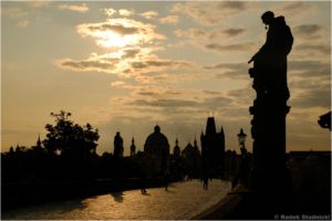 Most Karola o poranku