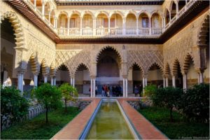 Alkazar, Patio de las Doncellas