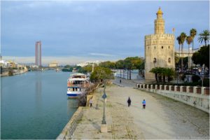 Torre de Oro i Gwadalkiwir